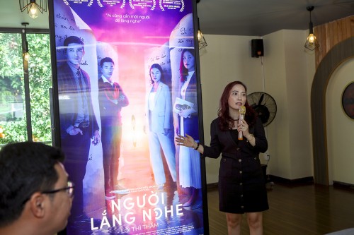 Bà Lý Thanh Phong – người tâm huyết với các dự án điện ảnh Việt bằng poster 3D 