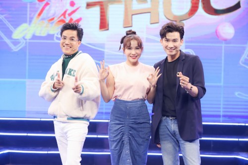 Ca sĩ Chí Thiện bị đồng đội Duy Khương “chơi xấu” khi đang tham gia gameshow