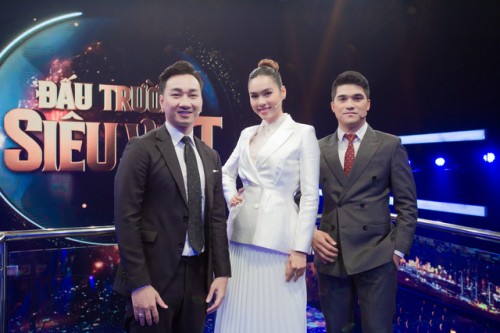 MC Thành Trung bật cười khi thấy Vũ Hoàng My chiều chuộng Bảo Hoàng