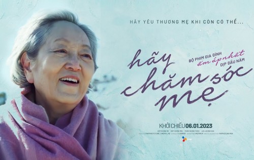 [Clip]Lắng đọng với trailer Hãy Chăm Sóc Mẹ: Người nhà như người lạ, người lạ như người nhà!