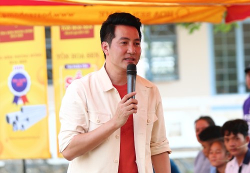 Ca sĩ Nguyễn Phi Hùng nói về chuyện chưa lập gia đình ở tuổi U50