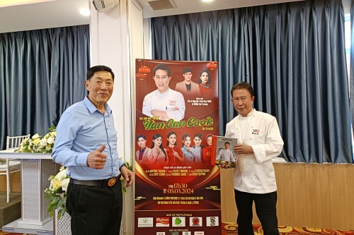 Vua bếp Yan ( Chef Yan -  Yan Can Cook) đến Việt Nam thực hiện hành trình thiện nguyện ý nghĩa 