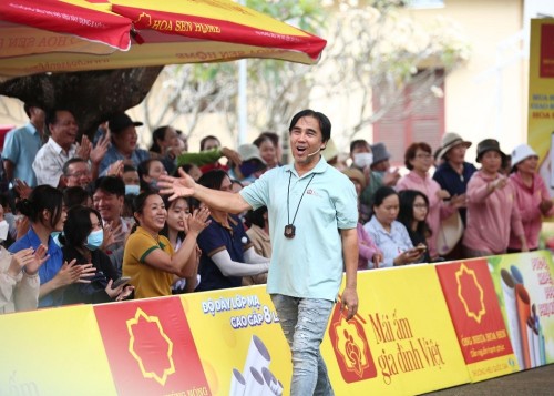 “Mái ấm gia đình Việt” tiếp tục hành trình lan tỏa yêu thương tại Thoại Sơn, An Giang