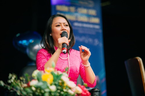 Diễn giả Tôn Nữ Diệu Trang  Thu hút nhiều kiều bào Úc Châu trong sự kiện 
