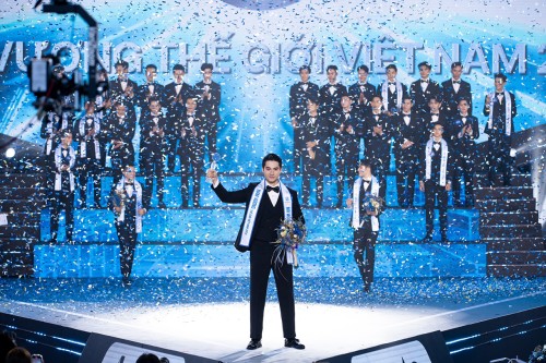 Tuấn Ngọc đăng quang Mr World Vietnam 2024: Toàn bộ giám khảo đồng thuận