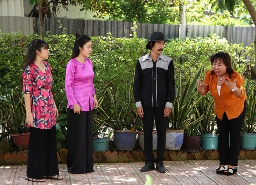 Sitcom Làm Giàu Cùng Cô Tư kể chuyện “vỡ mộng” khi hẹn hò qua mạng xã hội