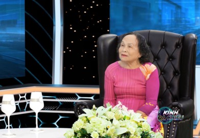 [Clip]Nữ biệt động Sài Gòn Nguyễn Ngọc Huệ kể chuyện đánh lừa địch để vận chuyển vũ khí 