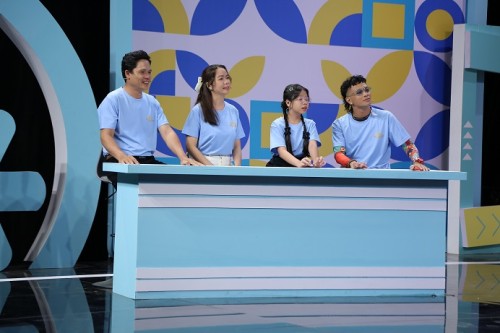 Nhà mình quá đỉnh: MC Hồng Phúc, Diễm Phương chào thua trước vựa muối Hoàng Phi