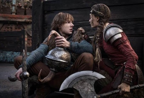 Mason Thames & Nico Parker đốt cháy Bí Kíp Luyện Rồng bằng visual và chemistry bùng nổ!