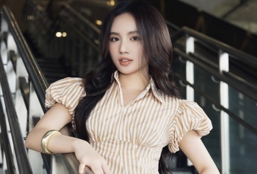 [Clip]LEXXY tung teaser MV Bật đèn xanh đầy cuốn hút