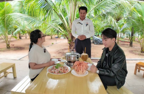 [Clip]Chen Ru Lu cùng Thanh Nhí thích thú khi khám phá KDL Suối Tiên