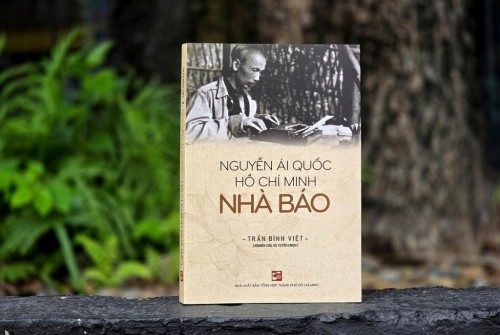 Từ Người đi tìm hình của nước đến nhà báo Nguyễn Ái Quốc – Người soi đuốc cho dân tộc Việt Nam