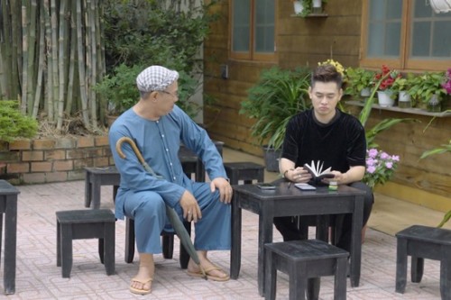 Nghệ sĩ Trung Dân cảnh tỉnh trào lưu kinh doanh theo xu hướng