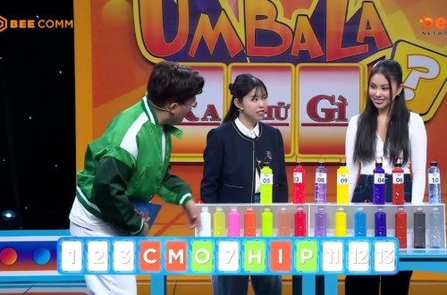 Úm Ba La Ra Chữ Gì?: Đội chơi nhiều lần “thất thế” vẫn giành giải “khủng” 