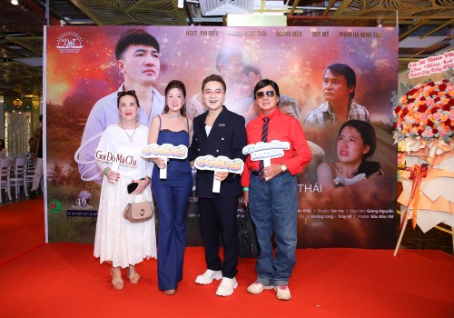 Gia đình mừng Dương Ngọc Thái ra mắt MV Gọi đò 2 chủ đề: Gọi đò mà chi