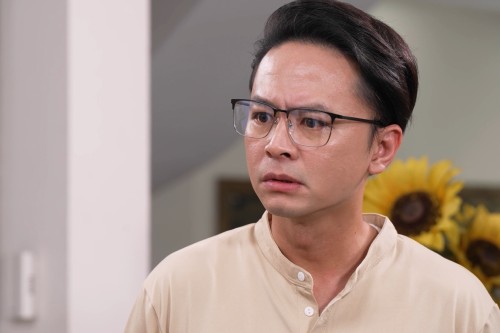 Văn Anh tiết lộ bí quyết “giữ lửa” hạnh phúc gia đình cùng Tú Vi