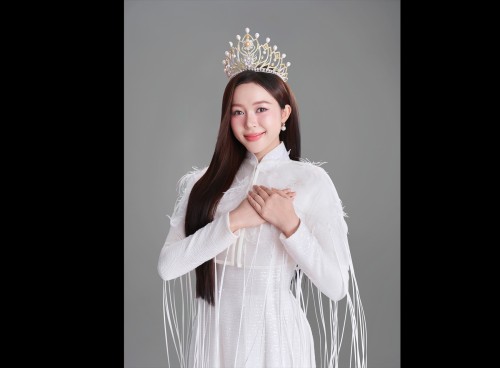 Hoa hậu Kiều Duy chọn áo dài trong bộ hình gửi đến Miss International 2025
