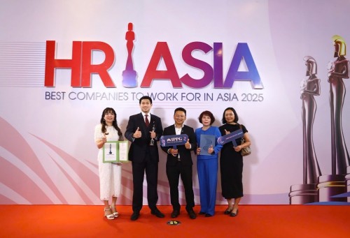 Tập đoàn của ông Johnathan Hanh Nguyễn được vinh danh hai giải thưởng quốc tế 