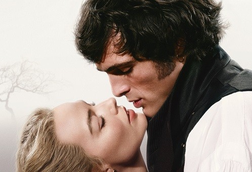 [Clip]Tượng đài văn học của Emily Brontë trở lại màn ảnh đầy nóng bỏng với Margot Robbie và Jacob Elordi 