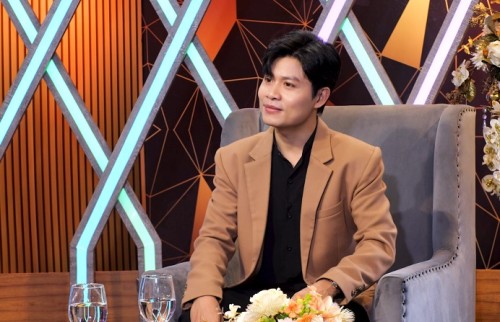 [Clip]Nhạc sĩ Nguyễn Văn Chung “sĩ hết đời” khi “đứa con tinh thần” xuất hiện trong Đại lễ 30/4