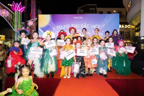 Chương trình Trung Thu  Sắc Việt Sắc Sao Đoàn Viên