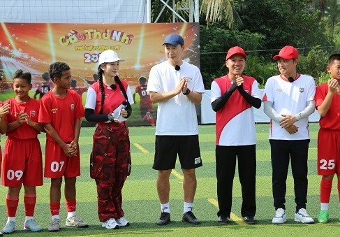 HLV Đội tuyển Quốc gia Việt Nam - Kim Sang Sik trực tiếp huấn luyện cho top 12 Cầu thủ nhí 2025