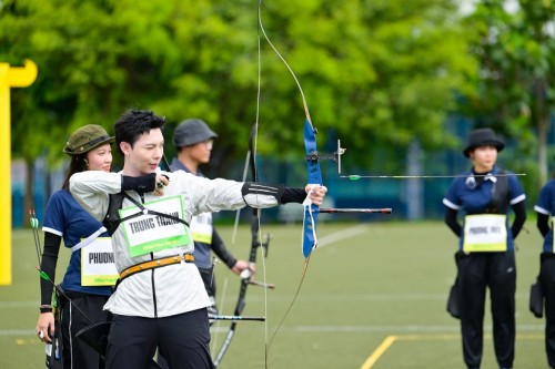 [Clip]Erik khép lại hành trình Hits Thở với màn kết hợp siêu hits với Han Sara