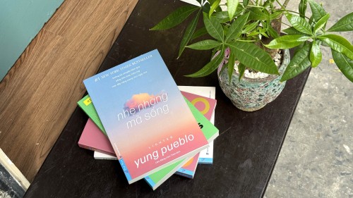 Nhẹ nhàng mà sống: Cầu nối giữa yêu bản thân và chữa lành