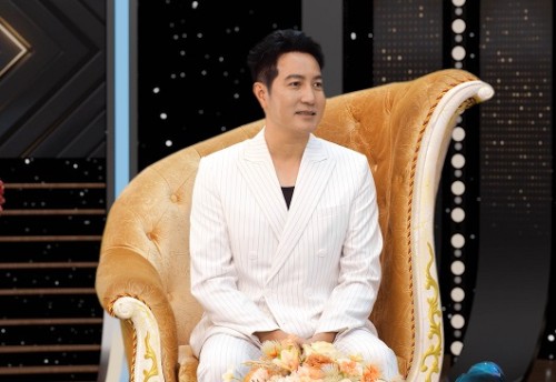 [Clip]Kỷ Niệm Thanh Xuân: Hành trình âm nhạc không biên giới của Nguyễn Phi Hùng