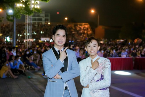 Ngọc Sơn và Hồ Văn Cường viết tiếp hành trình bằng liveshow “Tình Cha”