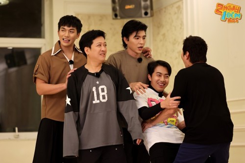 [Clip]DƯƠNG LÂM - NHẬT HOÀNG DIỄN TẢ HẾT MÌNH, ĐẾN LƯỢT ĐỒNG ĐỘI ĐOÁN HẾT HỒN