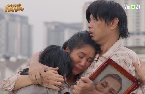 [Clip]“Cuộc Chiến Hạ Lưu” kết thúc đẫm nước mắt của Thái Hòa, Lê Phương với 500 triệu lượt xem