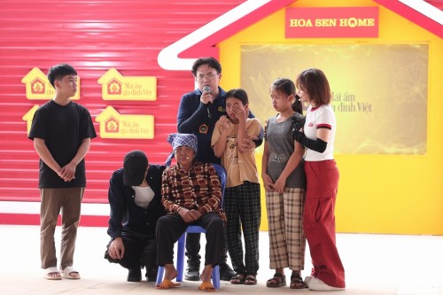 “Mái ấm gia đình Việt” trao hơn 2,5 tỷ đồng cho 18 gia đình khó khăn sau 3 ngày ghi hình tại Tây Ninh