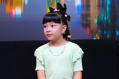 [Clip]Điều Con Muốn Nói: Bé gái 8 tuổi “chơi chiêu” để cản ba hút thuốc và đi nhậu