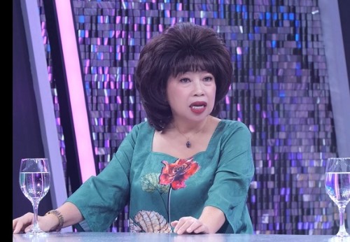 [Clip]Chị Em Gỡ Rối: Diễn viên Phi Phụng từng bị chê “lên tivi xấu quắc”