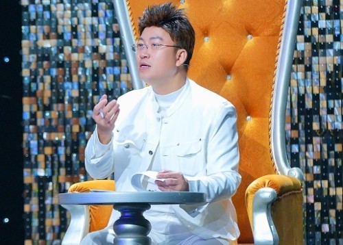 [Clip]Ca sĩ Sỹ Luân bị khán giả hỏi tiền cát - xê, bày tỏ quan điểm gây chú ý