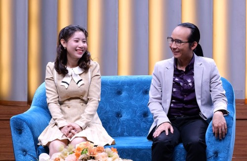 [Clip]Mảnh Ghép Hoàn Hảo: Chuyện tình đẹp của chàng nhạc sĩ khiếm thị Hà Chương và người vợ kém 18 tuổi