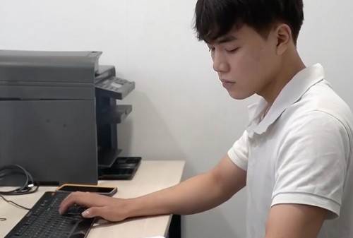 [Clip]Câu Chuyện Cuộc Sống: Tự ti vì xuất phát điểm thấp: Làm sao để vượt qua?