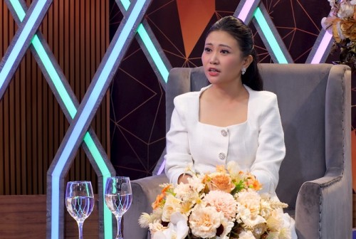 [Clip]Én bạc Huỳnh Ngân trải lòng về hành trình làm nghề đầy nỗ lực