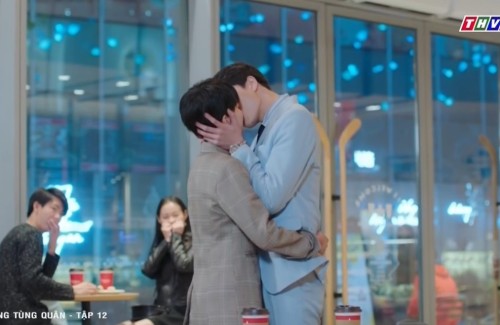 “Bóng tùng quân” tập 12: Ngụy Lam tỏ tình thành công Hồng Tinh Tinh, chính thức có nụ hôn đầu tiên