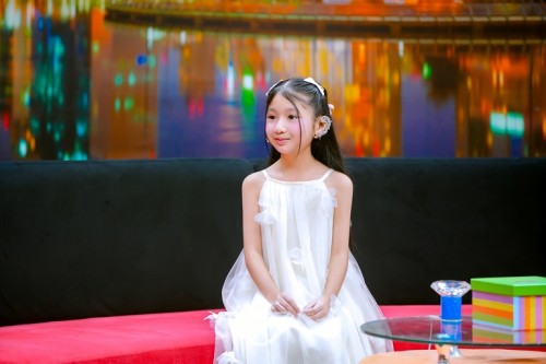 [Clip]Bé gái 10 tuổi với nỗi sợ “có thêm em” và “bị ra rìa”