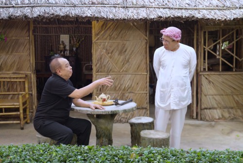 [Clip]NGHỆ SĨ TIỂU BẢO QUỐC GẶP NẠN KHI THỂ DỤC THỂ THAO QUÁ ĐÀ 