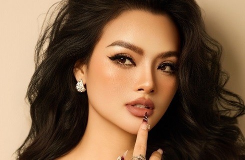 [Clip]Hà Lam Anh tiết lộ ca sĩ thần tượng là Hồ Ngọc Hà