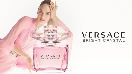 VERSACE BRIGHT CRYSTAL – VẺ ĐẸP CỦA KHOẢNH KHẮC ĐƯỢC NÂNG NIU