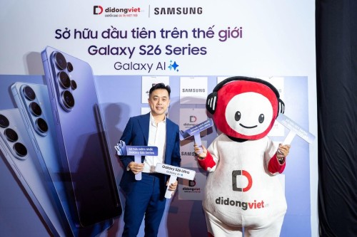 Hàng trăm khách hàng nhận Galaxy S26 series tại Di Động Việt ngay trong đêm trả hàng và mở bán