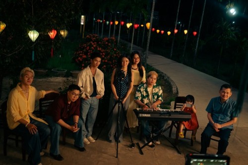 [Clip]“Biết Thương Mình Hơn” - Ca khúc nhạc phim Cảm Ơn Người Đã Thức Cùng Tôi gửi gắm thông điệp yêu thương dịp 8/3