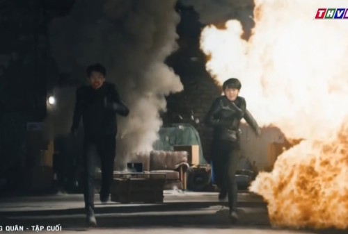 “Bóng tùng quân” tập cuối: Ngụy Lam bị cài bom lên người, Hồng Tinh Tinh bất chấp lao vào cứu chồng