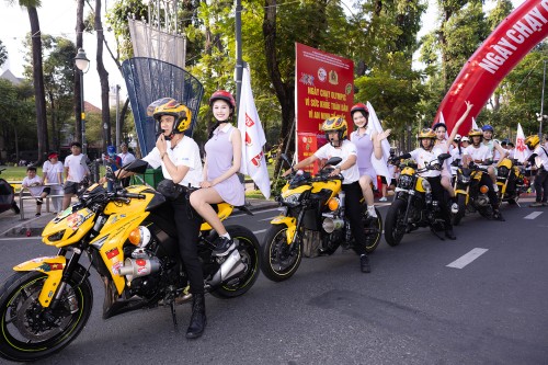 THÍ SINH MISS WORLD VIETNAM 2025 TRÌNH DIỄN BÊN MÔ TÔ PHÂN KHỐI LỚN 