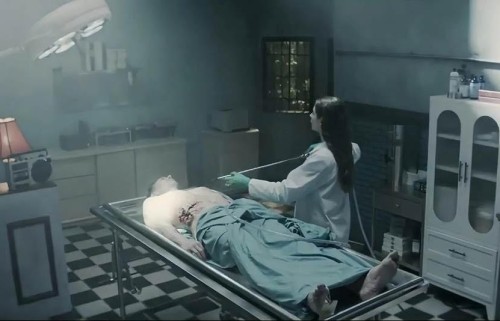 Nhân viên nhà xác - công việc được trả “bạc tỷ” và những góc tối chưa kể