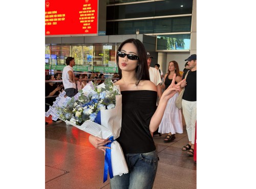 HOA HẬU Ý NHI TỪ ÚC VỀ VIỆT NAM TRAO LẠI VƯƠNG MIỆN 